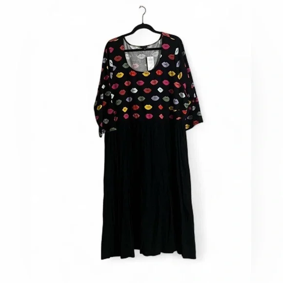 Torrid Dress Sz 4XL Black Dress with Colorful Lip Print Special Events Valentine - Picture 4 of 8